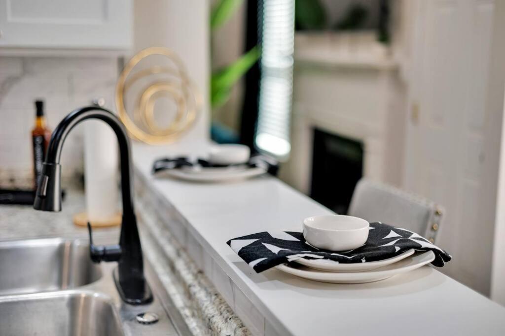 ריברדייל Plush Two Bedroom Retreat. A Home Away From Home! מראה חיצוני תמונה